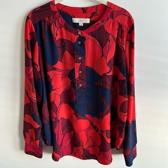 LOFT Tops - Loft Printed Top
